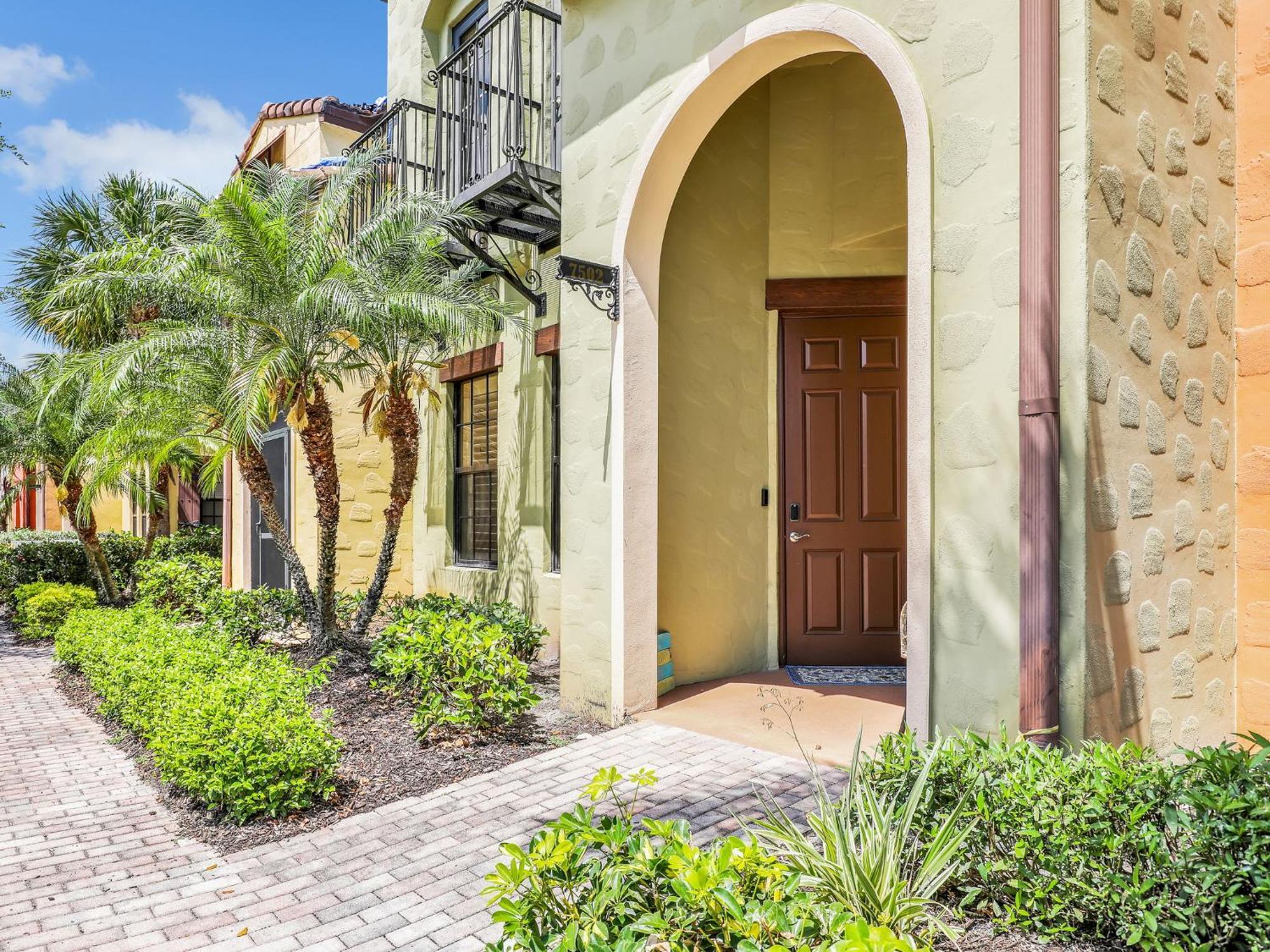 Luxury Paseo Townhome Pool Bars And Beaches Fort Myers Exterior photo